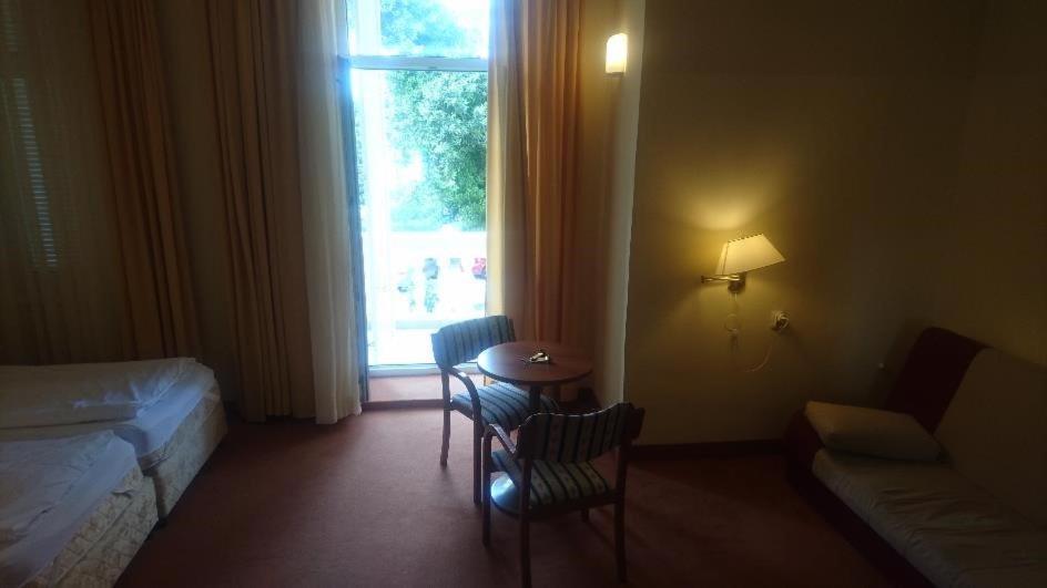 Hotel Vila Ruzica- Glavna Zgrada I Depandanse Crikvenica Exterior foto