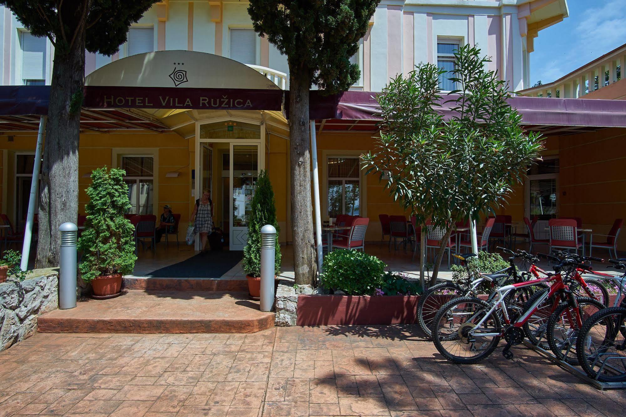 Hotel Vila Ruzica- Glavna Zgrada I Depandanse Crikvenica Exterior foto